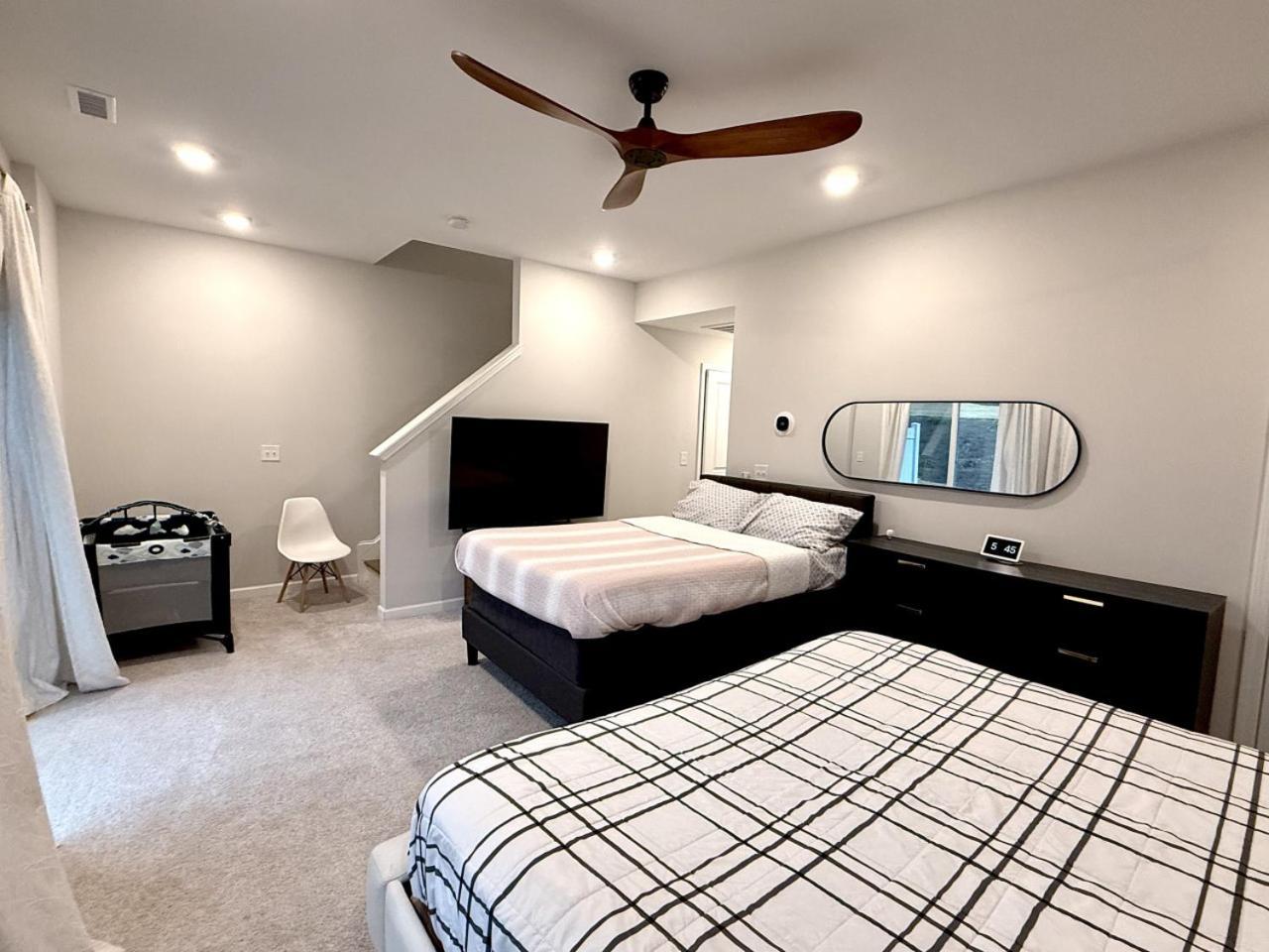 The Villas Buckingham 10 Mins To Rdu Airport Duke Downtown Durham Exterior foto