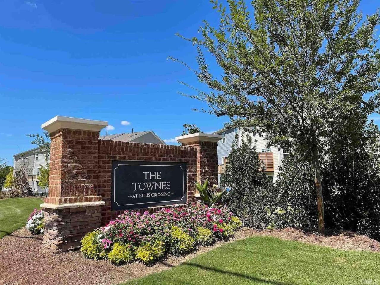 The Villas Buckingham 10 Mins To Rdu Airport Duke Downtown Durham Exterior foto