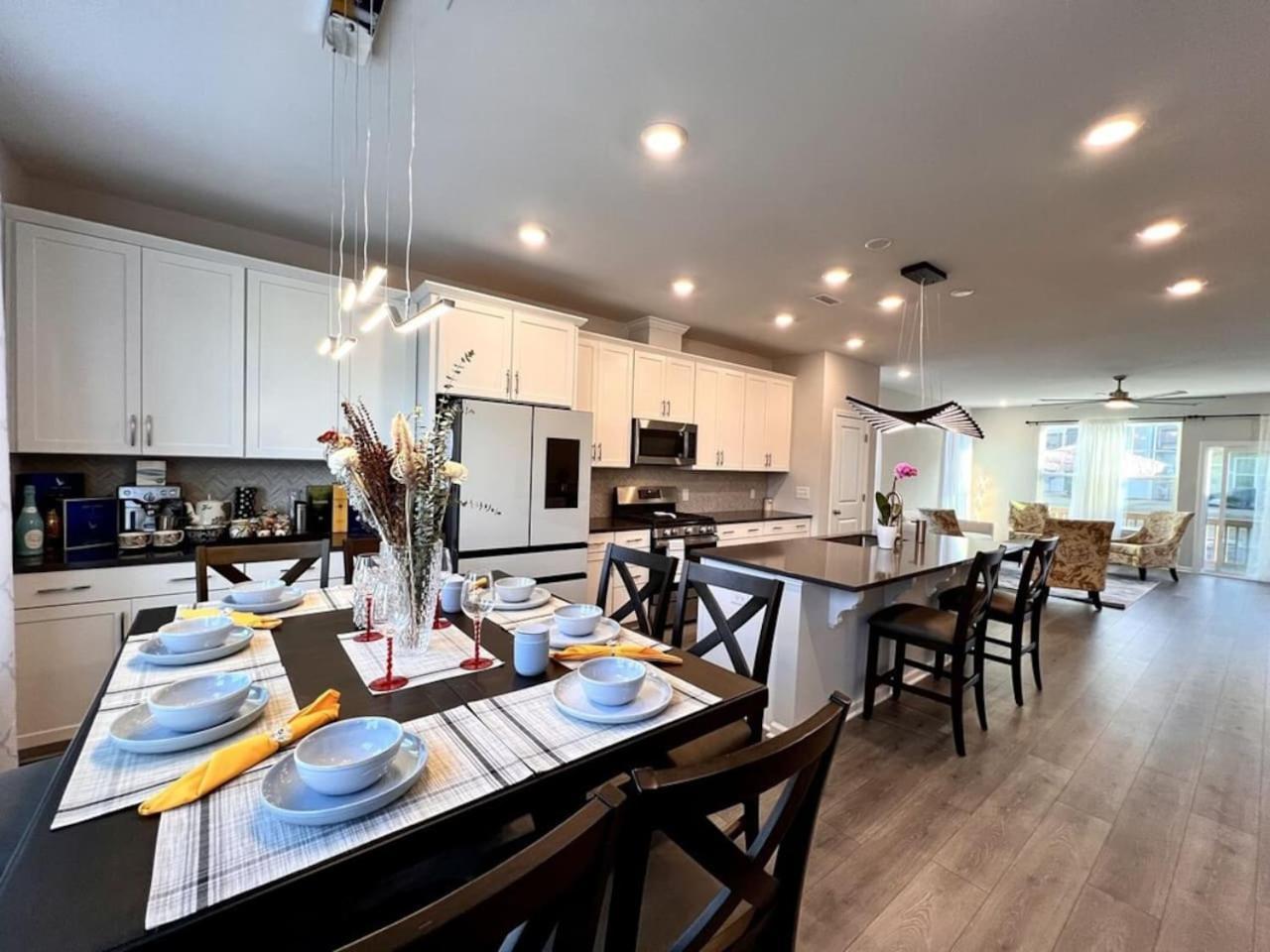 The Villas Buckingham 10 Mins To Rdu Airport Duke Downtown Durham Exterior foto